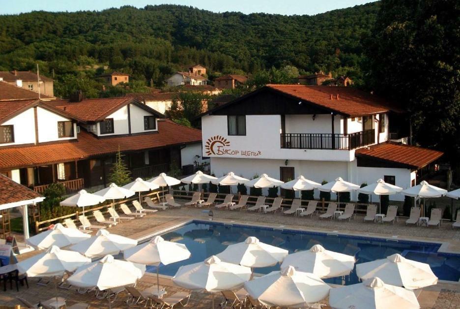 Guest House Bukor Shtepi Mandrica Exteriér fotografie